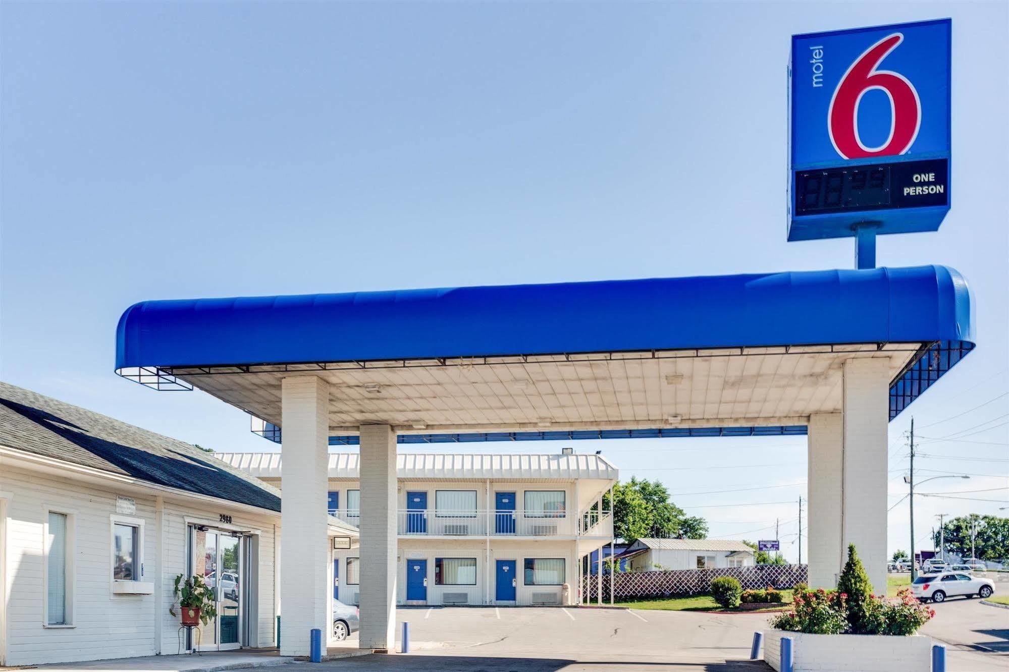 Motel 6-Fayetteville, Ar Buitenkant foto