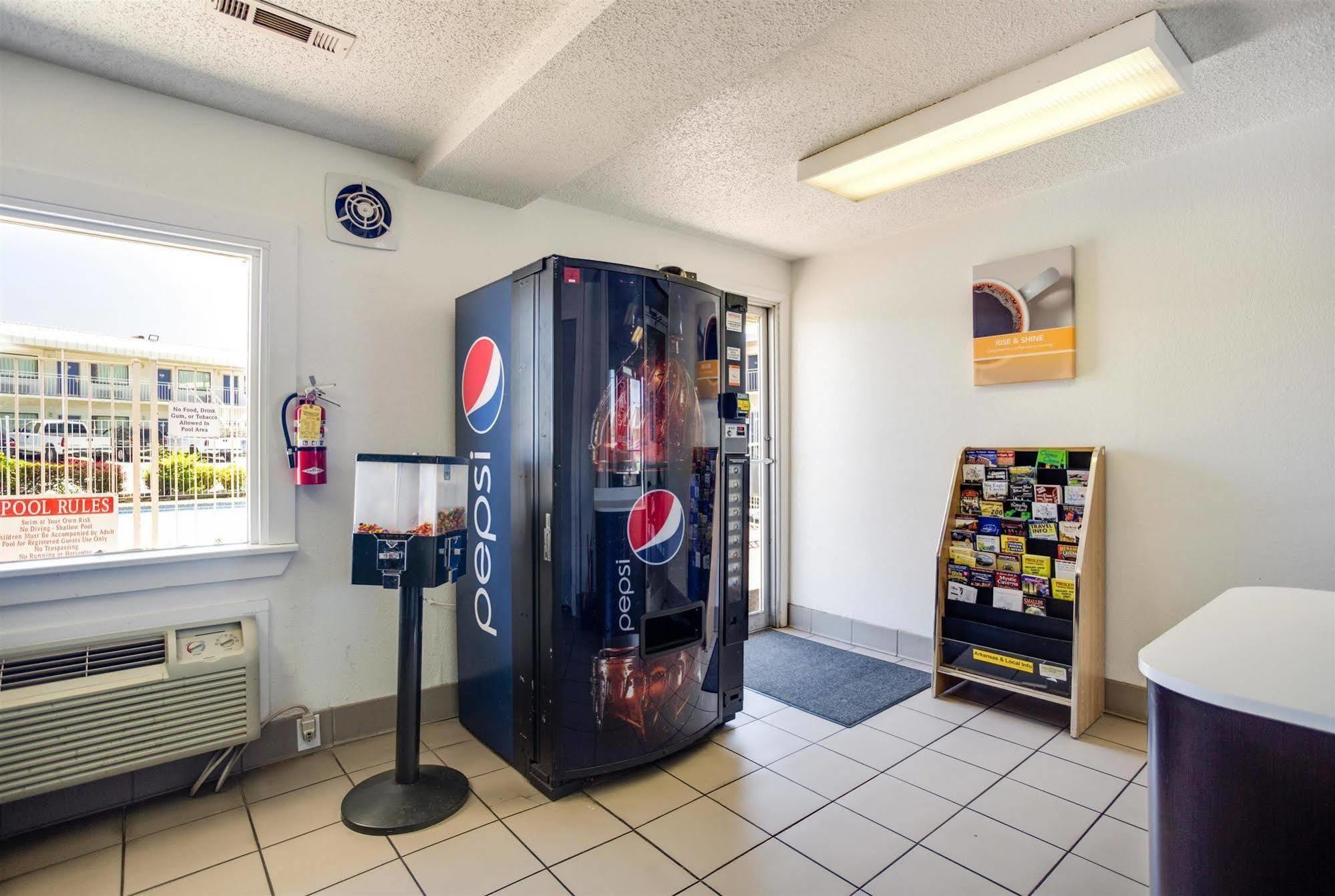 Motel 6-Fayetteville, Ar Buitenkant foto