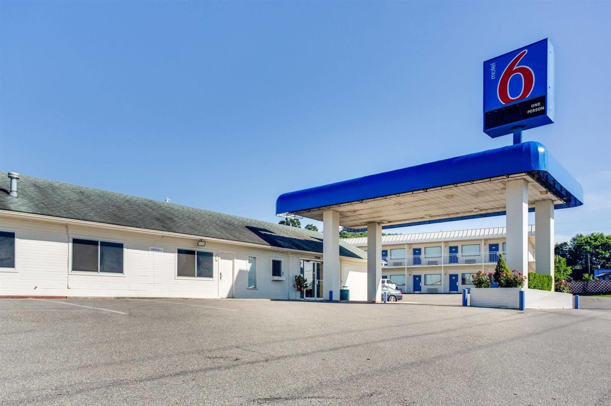Motel 6-Fayetteville, Ar Buitenkant foto