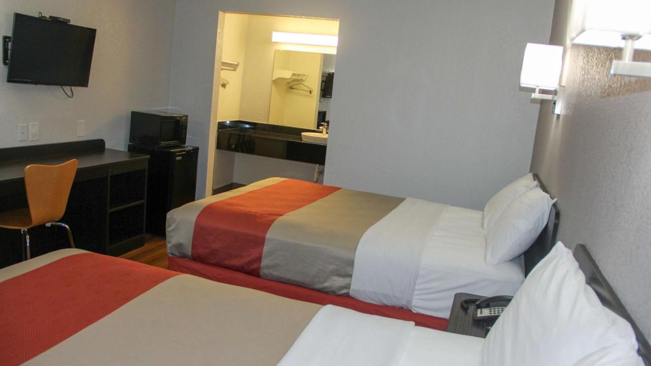 Motel 6-Fayetteville, Ar Buitenkant foto