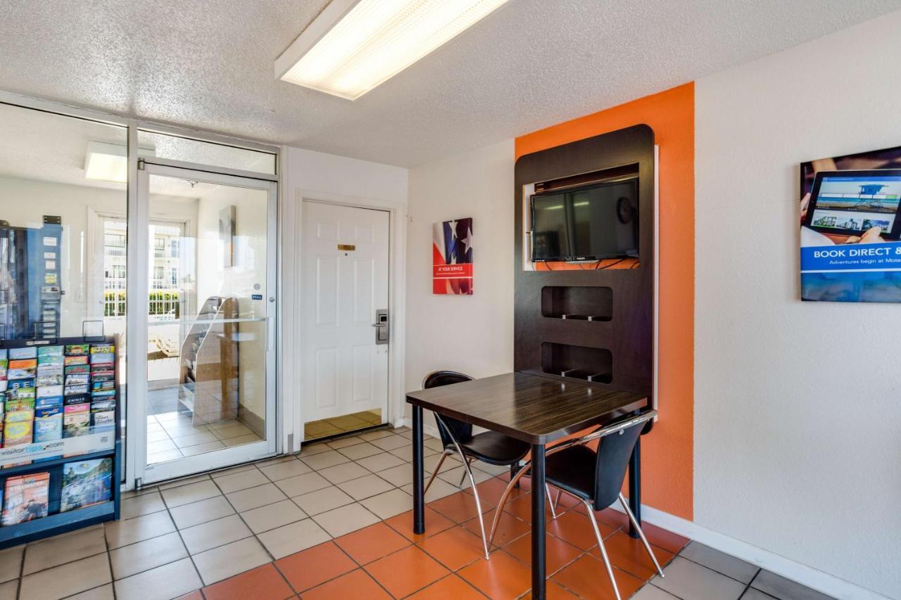 Motel 6-Fayetteville, Ar Buitenkant foto
